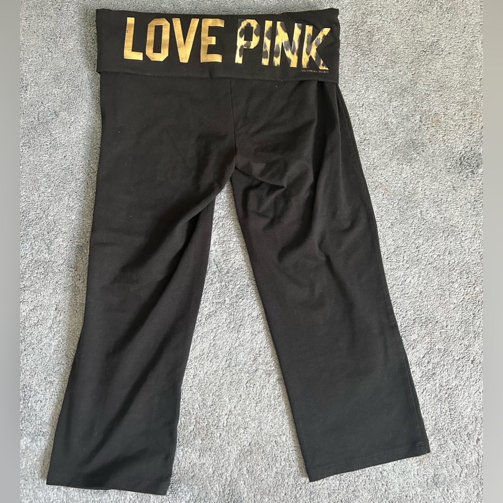 VS Pink Crop Yoga Pants